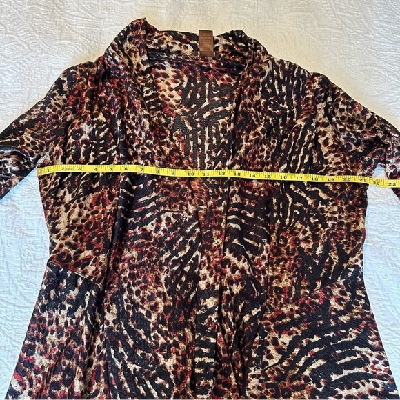Multiples Open Front Lightweight Animal Print Cardigan - Large - Picture 7 of 9
